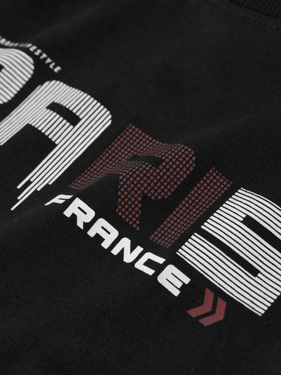 model_shot-front_full